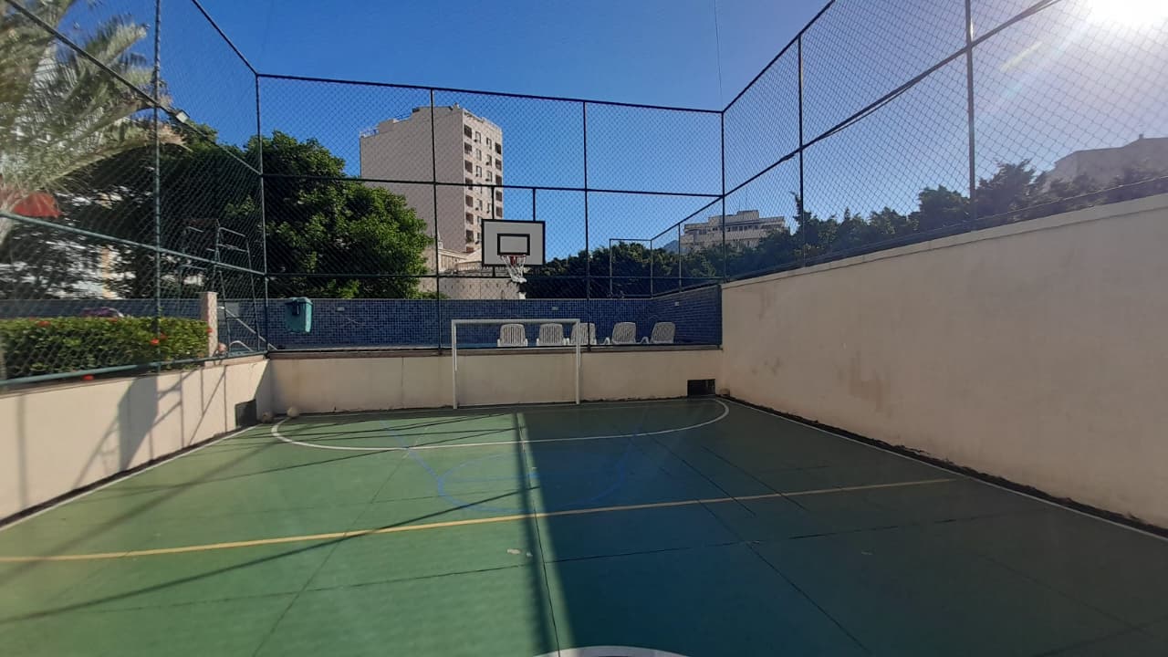 Apartamento a venda  Tijuca colado metrô.